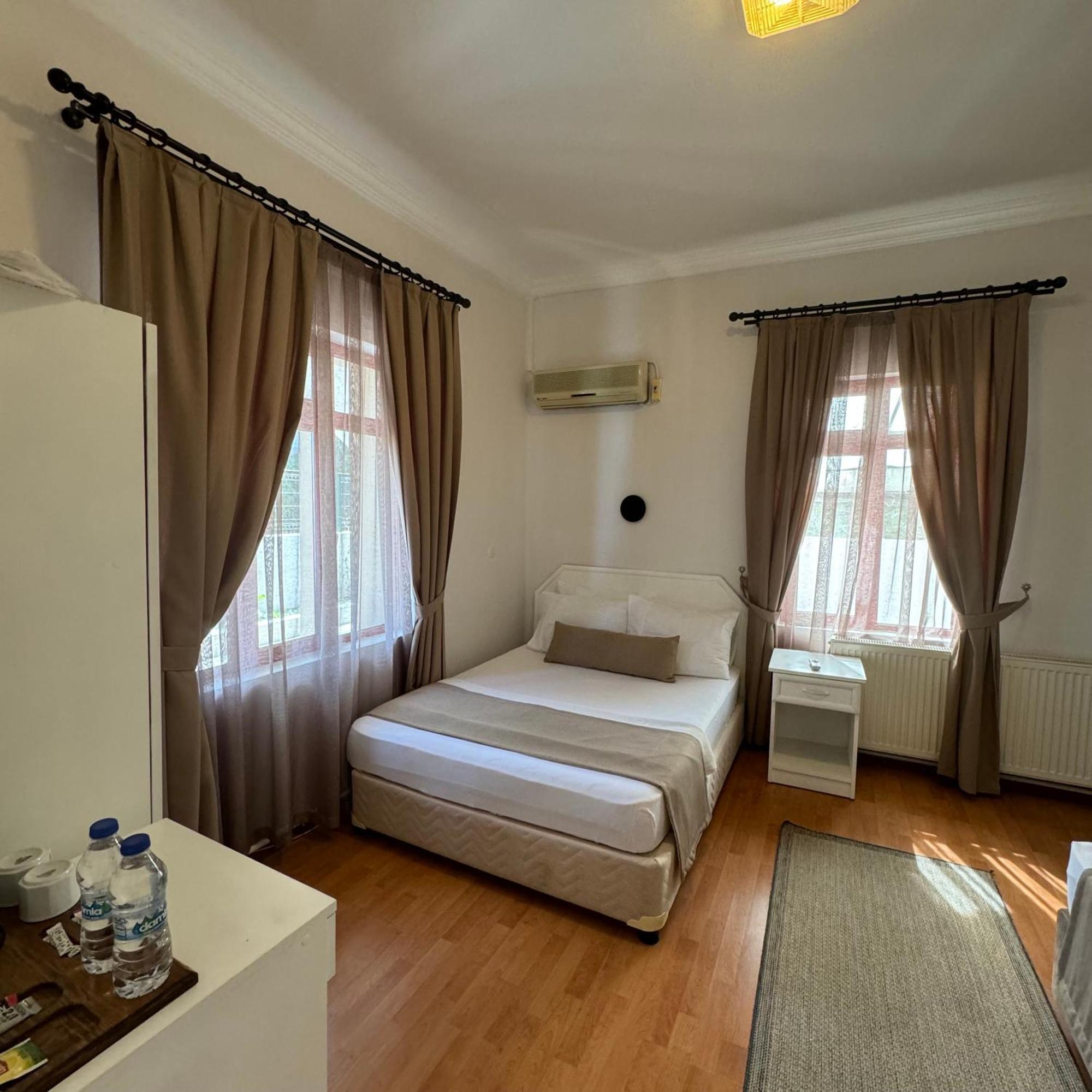 Soezer Otel Ayvalı المظهر الخارجي الصورة